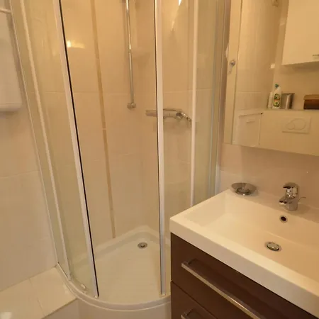 Cosy Pour Couple, Balcon, Proche Pistes - Fr-1-452-146 Apartment